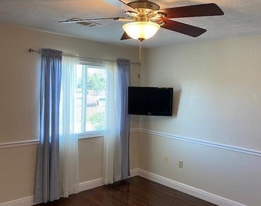 9045 S York Lane S - Photo Thumbnail 28