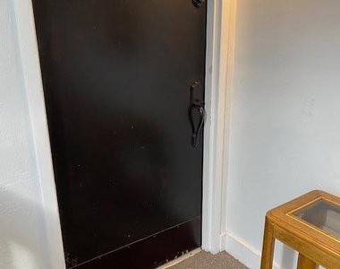 9045 S York Lane S - Photo Thumbnail 3