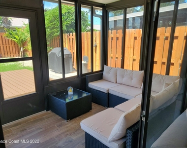 10 Bogart Place - Photo Thumbnail 9