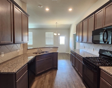 11318 Cora Lane - Photo Thumbnail 4