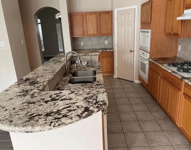 15119 Wimberly Park Drive - Photo Thumbnail 5