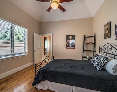 15306 Coastal Oak Court - Photo Thumbnail 16