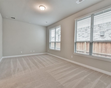 27124 Regal Scott Drive - Photo Thumbnail 19