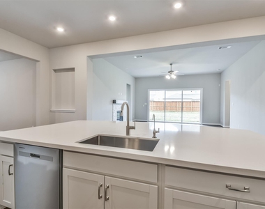 27124 Regal Scott Drive - Photo Thumbnail 12