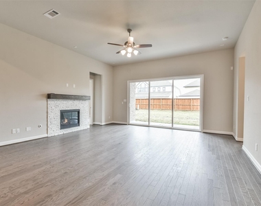 27124 Regal Scott Drive - Photo Thumbnail 5