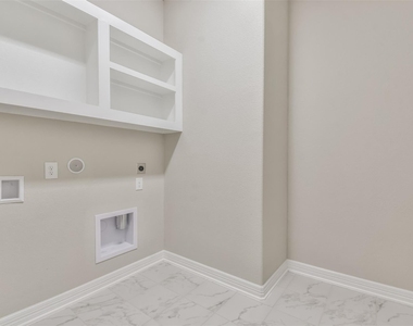 27124 Regal Scott Drive - Photo Thumbnail 22