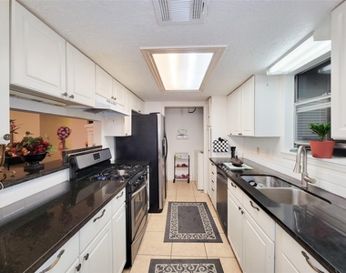 412 Land Grant Drive - Photo Thumbnail 14
