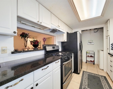412 Land Grant Drive - Photo Thumbnail 16