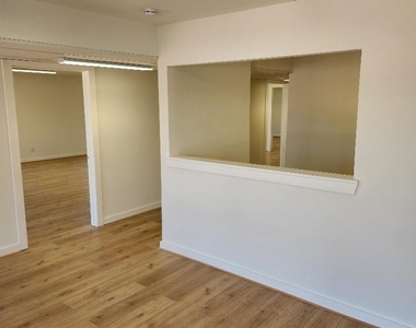 1301 N Avenue H - Photo Thumbnail 7