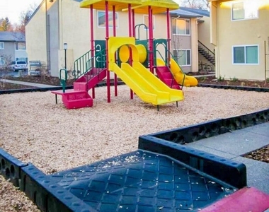 729 Nord Avenue - Photo Thumbnail 7