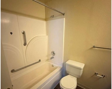 729 Nord Avenue - Photo Thumbnail 21