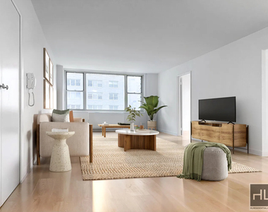 East 34 Street - Photo Thumbnail 1