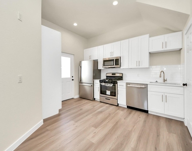 8025 Peachtree Street - Photo Thumbnail 13
