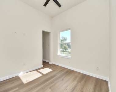 8025 Peachtree Street - Photo Thumbnail 29