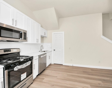 8025 Peachtree Street - Photo Thumbnail 17