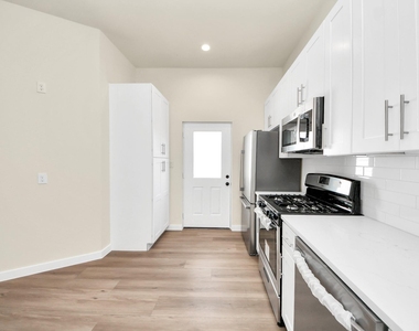 8025 Peachtree Street - Photo Thumbnail 20