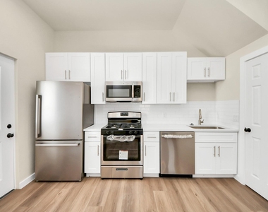8025 Peachtree Street - Photo Thumbnail 14