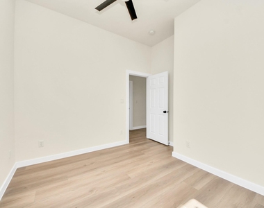 8025 Peachtree Street - Photo Thumbnail 27