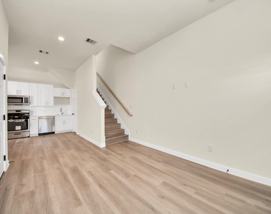 8025 Peachtree Street - Photo Thumbnail 11