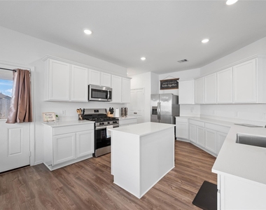 237 Augustine Way - Photo Thumbnail 10