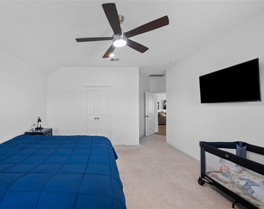 237 Augustine Way - Photo Thumbnail 16