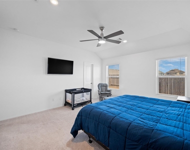 237 Augustine Way - Photo Thumbnail 17