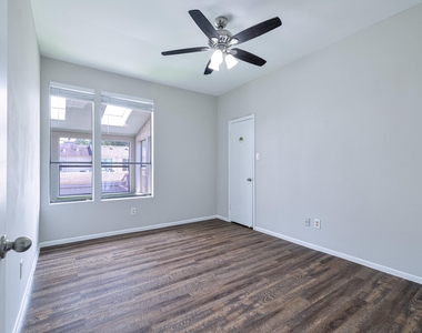 12658 Briar Patch Road - Photo Thumbnail 7