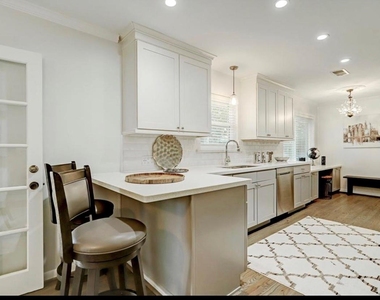 5403 Carew Street - Photo Thumbnail 12