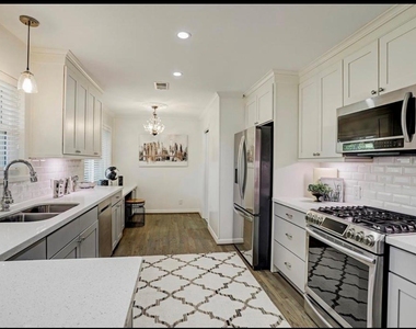 5403 Carew Street - Photo Thumbnail 11