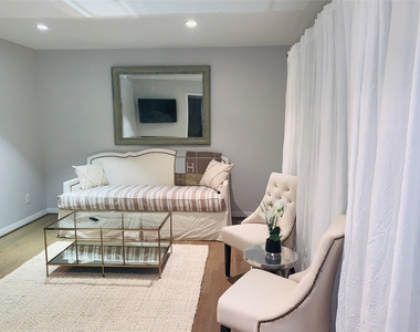 5403 Carew Street - Photo Thumbnail 4