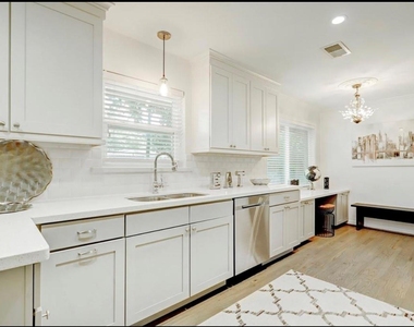 5403 Carew Street - Photo Thumbnail 7