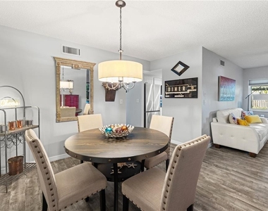 300 S Florida Avenue - Photo Thumbnail 10