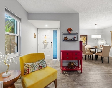 300 S Florida Avenue - Photo Thumbnail 6