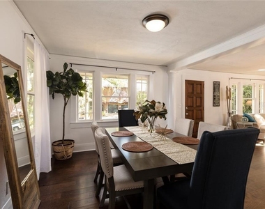 1111 E Patterson Street - Photo Thumbnail 4