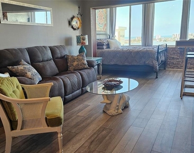 4575 Cove Circle - Photo Thumbnail 13