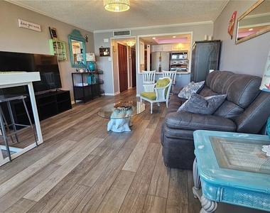 4575 Cove Circle - Photo Thumbnail 20