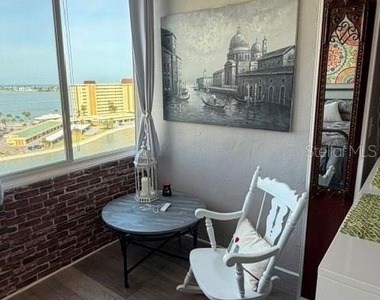 4575 Cove Circle - Photo Thumbnail 12