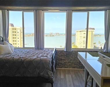 4575 Cove Circle - Photo Thumbnail 7