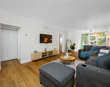 1433 S Belcher Road - Photo Thumbnail 7