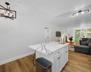 1433 S Belcher Road - Photo Thumbnail 4