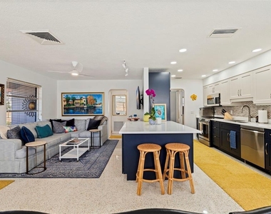 3038 58th Street S - Photo Thumbnail 8