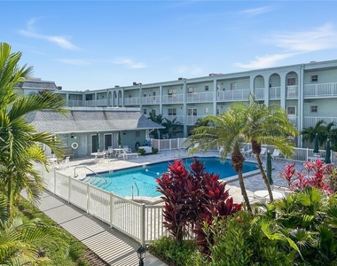 1706 Belleair Forest Drive - Photo Thumbnail 8