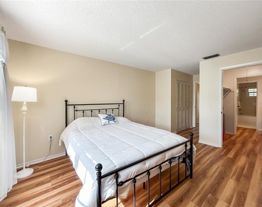 1706 Belleair Forest Drive - Photo Thumbnail 6