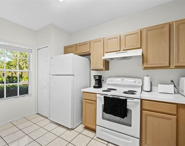 12444 Berkeley Square Drive - Photo Thumbnail 8