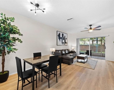 12444 Berkeley Square Drive - Photo Thumbnail 2