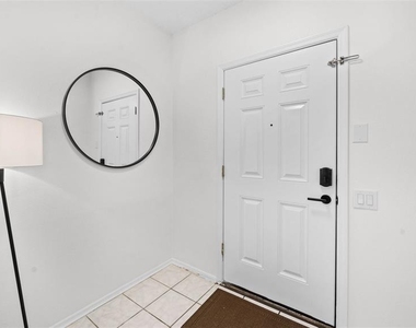 12444 Berkeley Square Drive - Photo Thumbnail 9