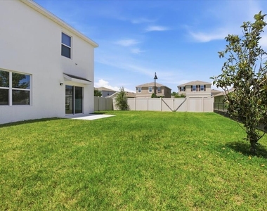 3126 Suncoast Blend Drive - Photo Thumbnail 11