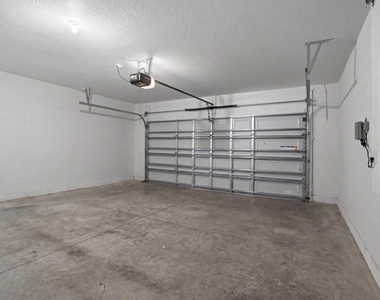 3126 Suncoast Blend Drive - Photo Thumbnail 16