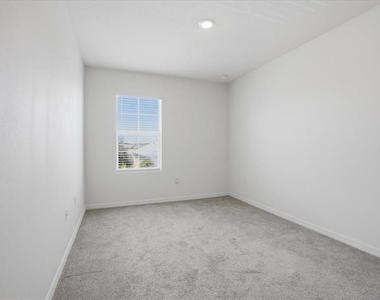 3126 Suncoast Blend Drive - Photo Thumbnail 35