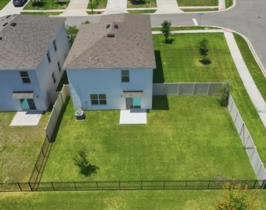3126 Suncoast Blend Drive - Photo Thumbnail 6